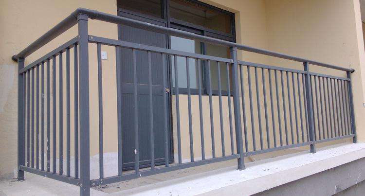 陽(yáng)臺(tái)護(hù)欄